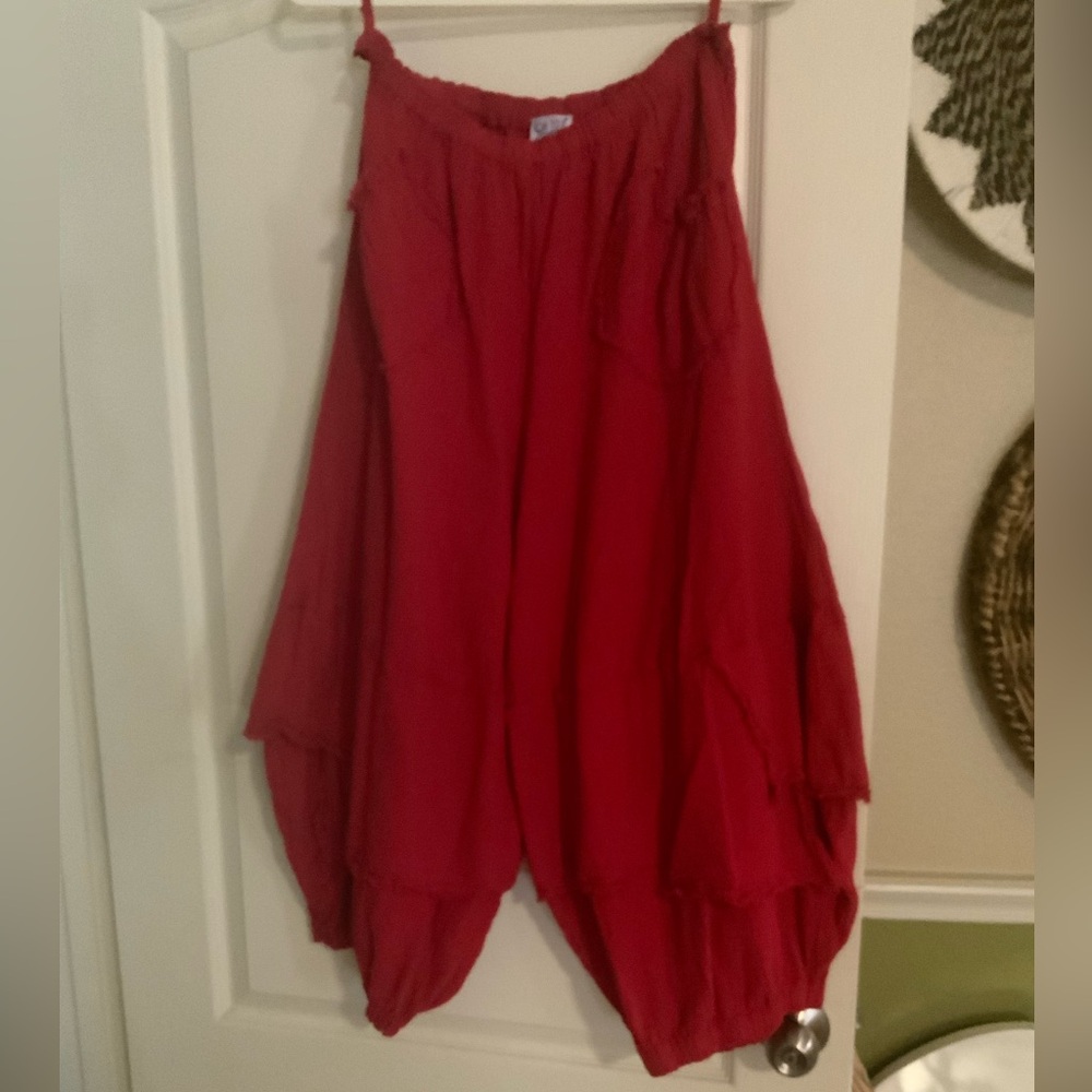 Red gauze pant